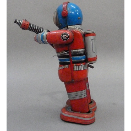 41 - Daiya (Japan) Moon Astronaut clockwork tin plate robot, c.1960s, 23cm