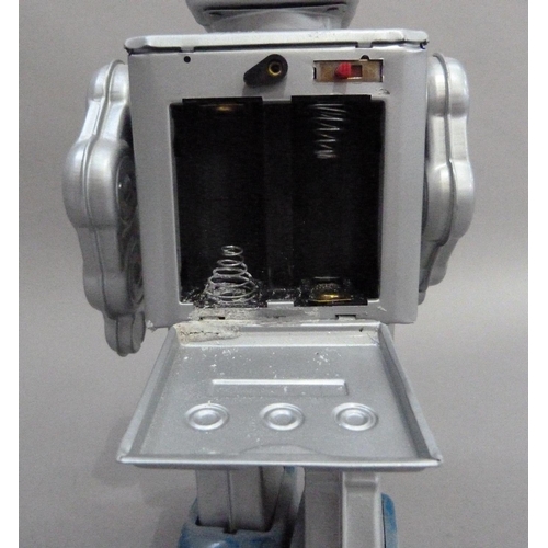 46 - Horiwaka (Japan) Star Strider battery operated tin plate robot, 30.5cm high