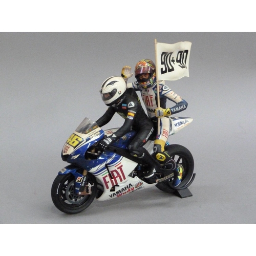 61 - Minichamp 1:12 Yamaha YZR-M1 Valentino Rossi Fiat Yamaha Team MotoGP 2008 and Valentino Rossi and An... 