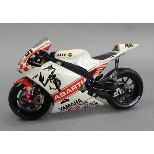 63 - Minichamps 1:12 Yamaha YZR-M1 Valentino Rossi Fiat Team MotoGP 2007 GP Australia, boxed, and Valenti... 