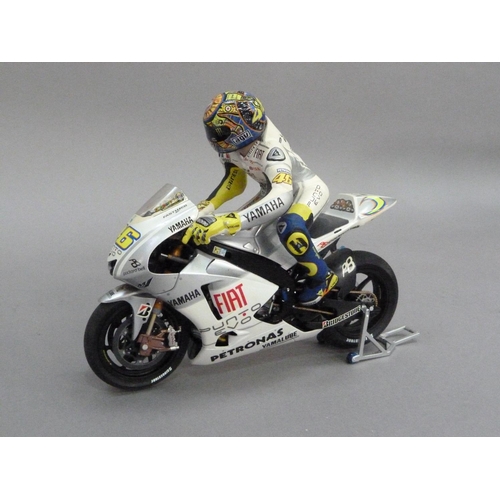 66 - Minichamps 1:12 Yamaha YZR M1 Valentino Rossi Fiat Team MotoGP 2009 Estoril, boxed, and a Valentino ... 