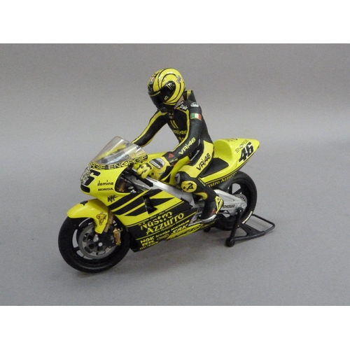 69 - Minichamps 1:12 Honda NSE500 Valentino Rossi Pre Season Test Bike 2001, boxed, and Valentino Rossi f... 