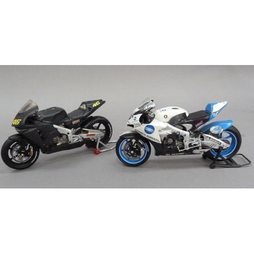 70 - Minichamps 1:12 Honda RC211V Valentino Rossi Pre Season Test Bike 2002, boxed, and Honda RC212V Koni... 