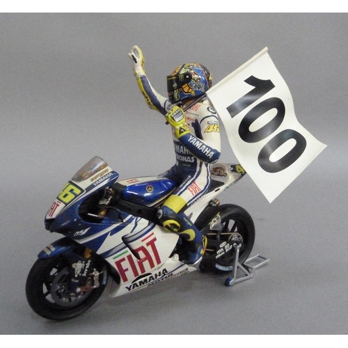 72 - Minichamps 1:12 Yamaha YZR M1 N46 Valentino Rossi Fiat Team MotoGP 2007, boxed and Valentino Rossi f... 