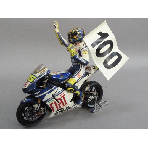 72 - Minichamps 1:12 Yamaha YZR M1 N46 Valentino Rossi Fiat Team MotoGP 2007, boxed and Valentino Rossi f... 