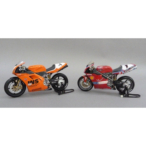 73 - Minichamps 1:12 Ducati 998R Superbike 2002, Troy Bayliss, boxed, and a Ducati 996 Superbike 2000 Nei... 