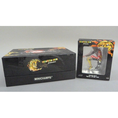 74 - Minichamps 1:12 Aplrilia 250ccm Valentino Rossi Team Aprilia Grand Prix Racing Imola 1999 and Valent... 