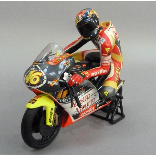 77 - Minichamps 1:12 Aprilia 250ccm Grand Prix Racing Valentino Rossi GP1999, boxed, and Valentino Rossi ... 