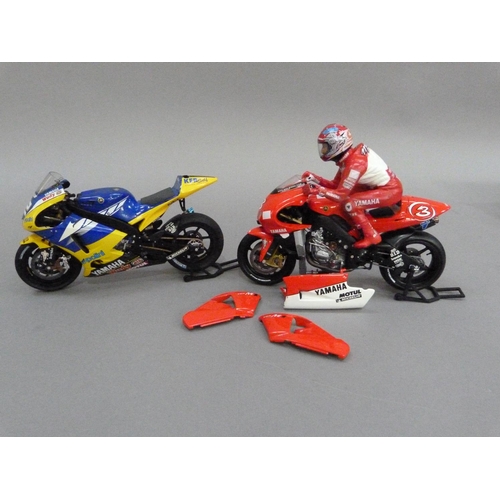 82 - Minichamps 1:12 Yamaha YZR M1 James Toseland Tech-3 Yamaha Team MotoGP 2008, boxed; Yamaha YZR-M1 Ma... 