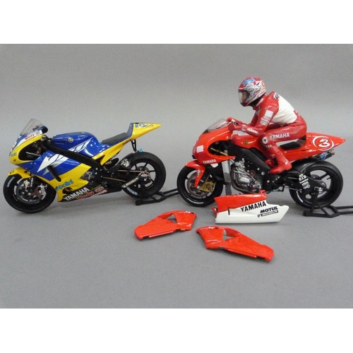 82 - Minichamps 1:12 Yamaha YZR M1 James Toseland Tech-3 Yamaha Team MotoGP 2008, boxed; Yamaha YZR-M1 Ma... 