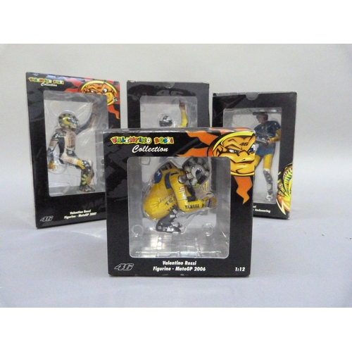 85 - Minichamps 1:12 Valentino Rossi figurines - MotoGP Sepang 2005 7 Times World Champion, standing, arm... 