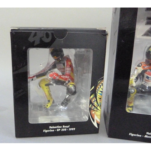 87 - Minichamps 1:12 Valentino Rossi figurines - GP125 1997, riding with cape and wheelsyand, boxed; GP25... 