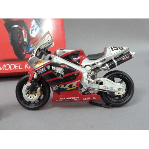 94 - Newray 1:12 model kits, Ducati 999 F04 James Toseland; Honda Racing RC51n Ben Boston and Honda Racin... 