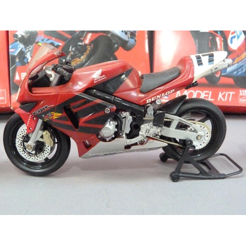 94 - Newray 1:12 model kits, Ducati 999 F04 James Toseland; Honda Racing RC51n Ben Boston and Honda Racin... 