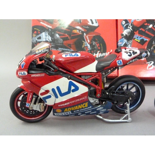 94 - Newray 1:12 model kits, Ducati 999 F04 James Toseland; Honda Racing RC51n Ben Boston and Honda Racin... 