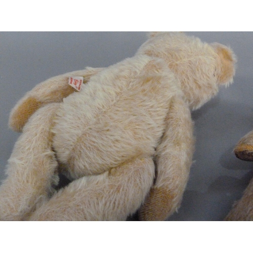 118 - A Hermann Teddy original, with blonde plush, 30cm, together with a vintage Chad Valley teddy with bl... 