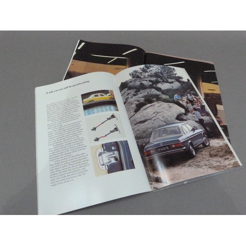 137 - Mercedes-Benz: collection of dealer's brochures, c.1980s to include 200, 230E, 250 and 280E (2)