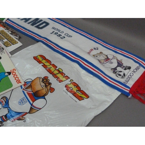 186 - General Football Interest: 1983 World Cup England Bulldog Bobby scarf and plastic carrier bag; progr... 