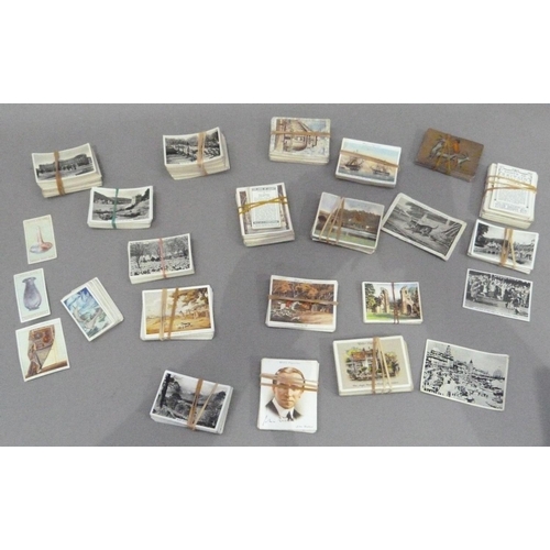 259 - Cigarette cards, Cavandars 'Ancient Egypt' set of 25
Senior Service, The Bridges of Britain (part se... 