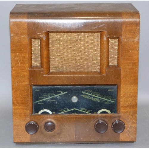 315 - A Pye Radio Ltd wireless in walnut case