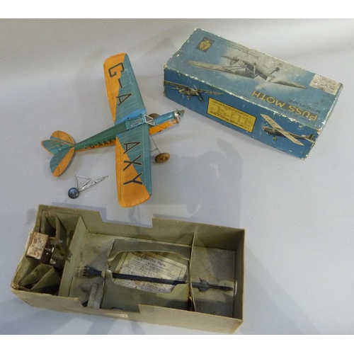 40B - A Frog Flying scale model of the De Havilland 80A (Puss Moth) 3 seat cabin monoplane, in original bo... 