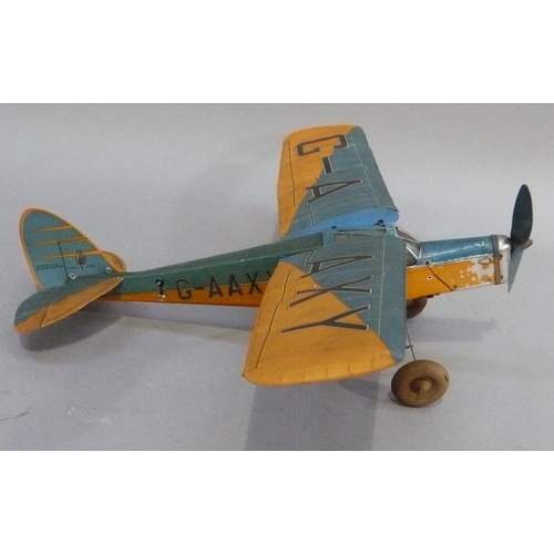 40B - A Frog Flying scale model of the De Havilland 80A (Puss Moth) 3 seat cabin monoplane, in original bo... 