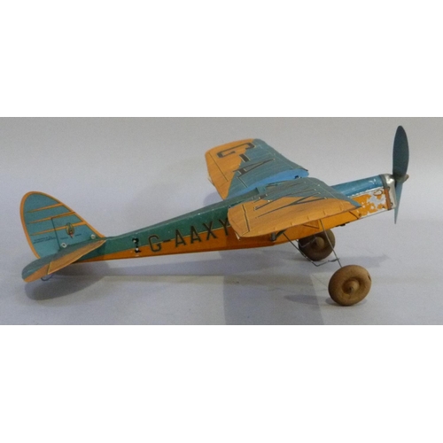 40B - A Frog Flying scale model of the De Havilland 80A (Puss Moth) 3 seat cabin monoplane, in original bo... 