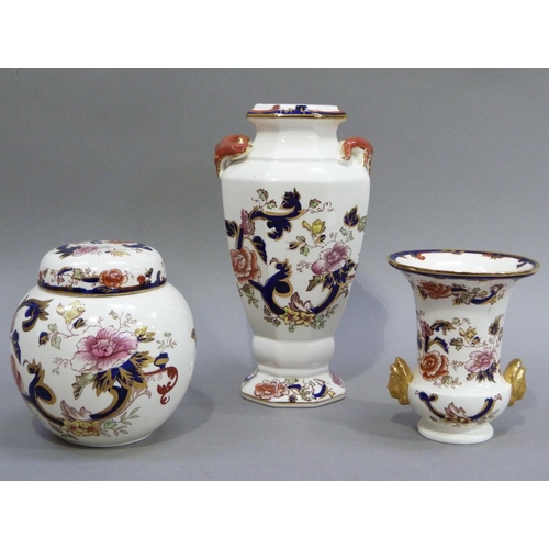 171 - A Mason's Mandalay Salamander vase of octagonal outline with salamanders to the shoulders, 22cm high... 