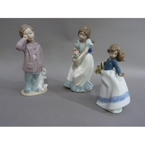 174 - Three Nao figures numbers 1001, 1139 and 1029