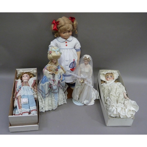 marie antoinette porcelain doll