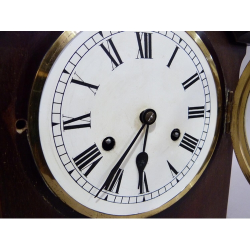 190 - Mahogany bracket clock by Junghans, movement no.B12, the white enameled dial with black Roman numera... 