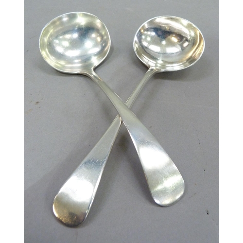 220 - A pair of Victorian silver sauce ladles, London 1892, approximately 5oz