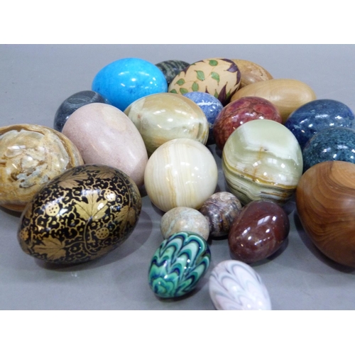 173 - A collection of ornamental eggs