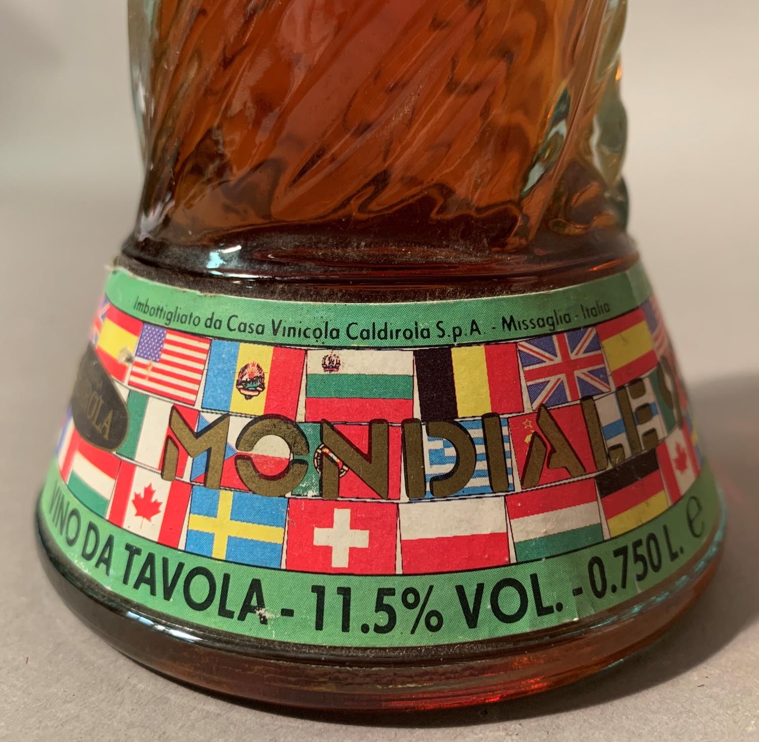 World Cup 1990, commemorative bottle, Vino da Tavola, Mondiale 90, with
