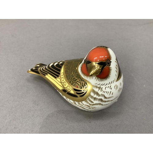 23 - A Royal Crown Derby paperweight goldfinch with gold button to underside