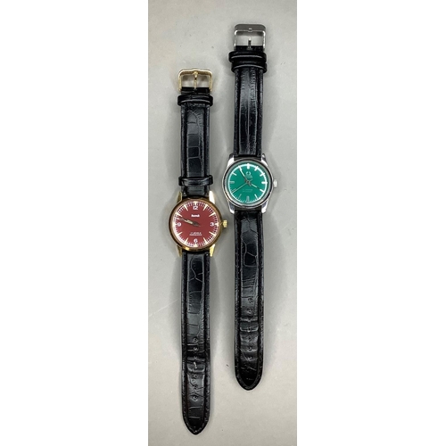 402 - A Titus gentleman's wristwatch on stainless steel case with screw back, green dial and jewel lever i... 