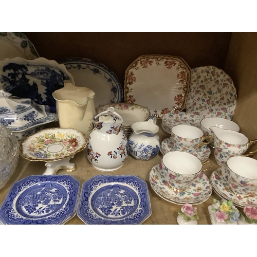 92 - A quantity of decorative ceramics and glassware to include Regency teaware, Victorian and Edwardian ... 