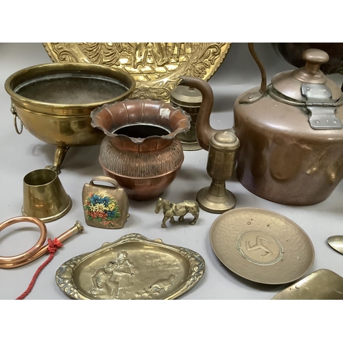 275 - Two kettles, brass fruit bowl, copper tray and other items