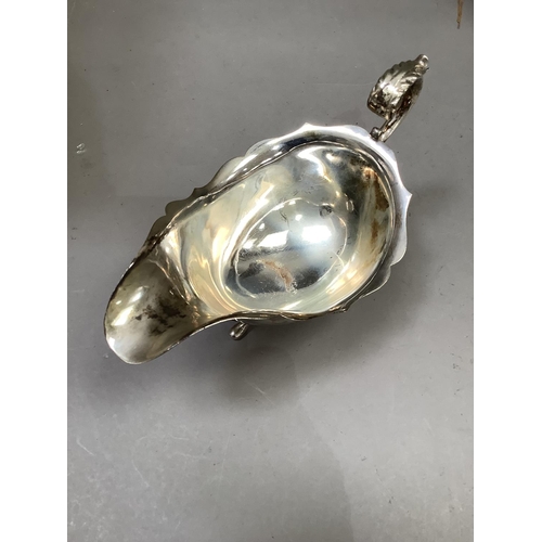 205 - A silver sauceboat, Birmingham 1933, approximately 12cm high, approximate weight 9oz