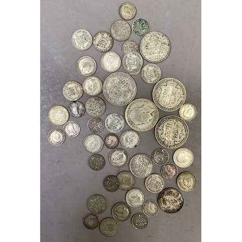 267 - Approximately 160gm of mixed silver coins, mostly pre 1947