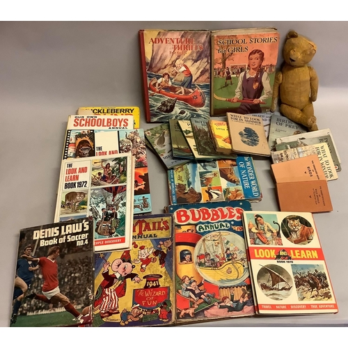 267 - A quantity of children's annual and books, c. 1960s/70s together with game boards, Lotto and a well ... 