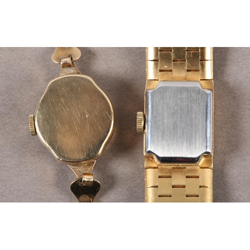 431 - A ROTARY LADY'S COCKTAIL WRISTWATCH c.1963, in 9ct gold case and integral shell link bracelet no. 64... 