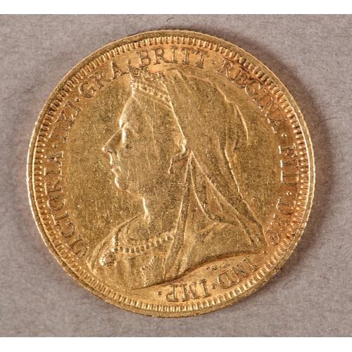 455 - A VICTORIAN 1897 VEIL HEAD SOVEREIGN