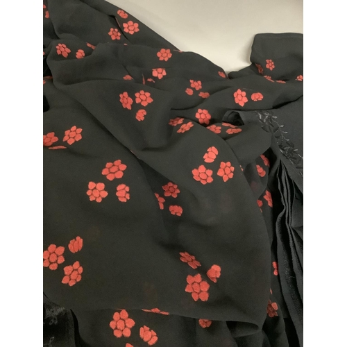 345 - Unused lengths of vintage dress fabric, good yardage, likely 1930’s to 1950’s, one example in black ... 