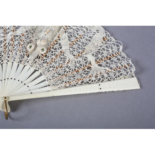 155 - Ann Collier: A unique handmade lace fan leaf created by Ann Collier, 20th century, the leaf worked w... 