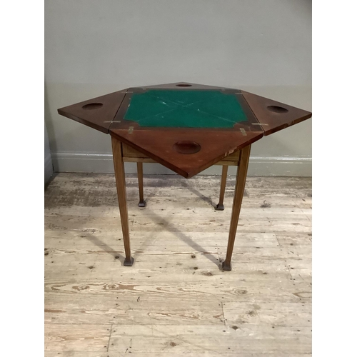 369 - An Edwardian mahogany and boxwood line inlaid envelope card table, lined with baise and with counter... 