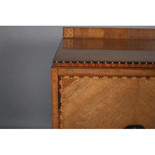 391 - Bath Cabinet Makers - Gayladye c. 1920/30s
a walnut dining suite inlaid in pearwood, ebony, fruitwoo... 