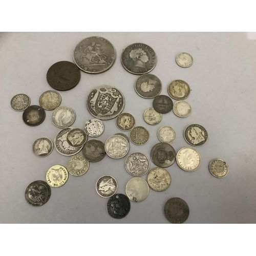 299 - A miscellaneous lot of approximately 4oz of English and foreign silver coins including USA 1833 larg... 