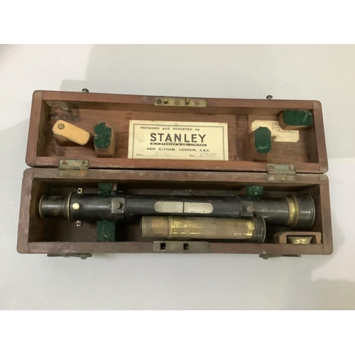 150 - A Stanley level in wooden case