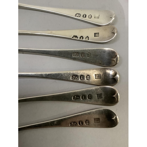 226 - A set of six silver teaspoons, initialled H, London 1805, Peter, Anne and William Bateman